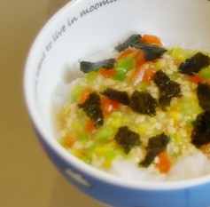 納豆とミックスベジ丼