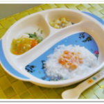 離乳食67日1回目7倍粥トマトソース乗っけ