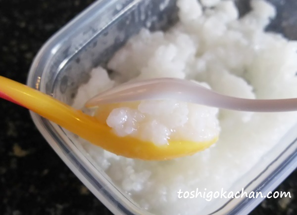 離乳食　おにぎり