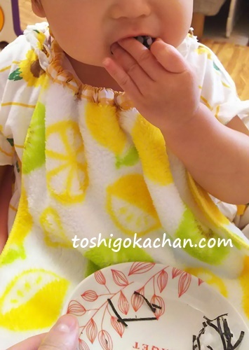 離乳食　おにぎり