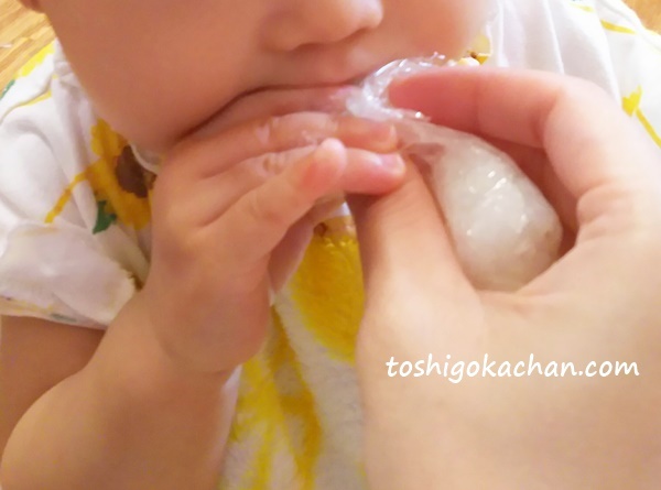 離乳食　おにぎり